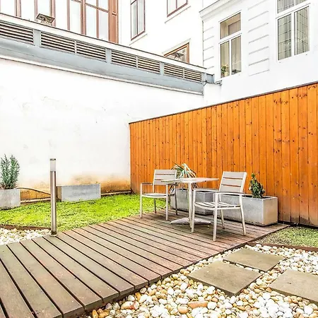 Beautiful Apartment In Vienna'S Heart Exterior photo